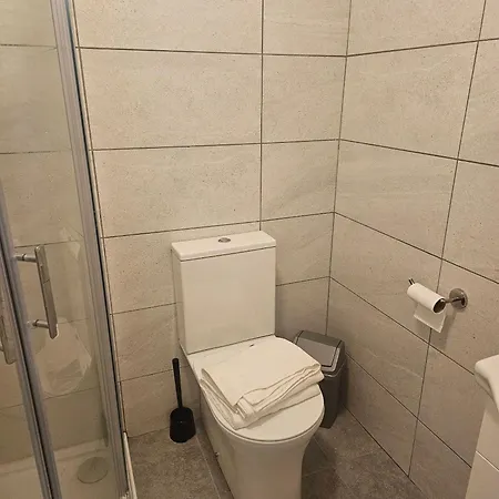 Modern One-bed In Tulla